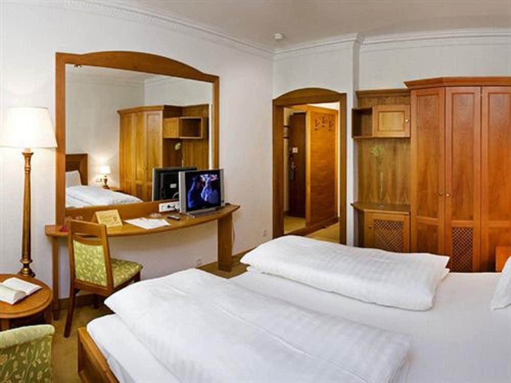 เบสต์ เวสเทิร์น พลัส โฮเทล โกลเดเนอร์ แอดเลอร์ อินส์บรูค Hotel อินส์บรุค ภายนอก รูปภาพ