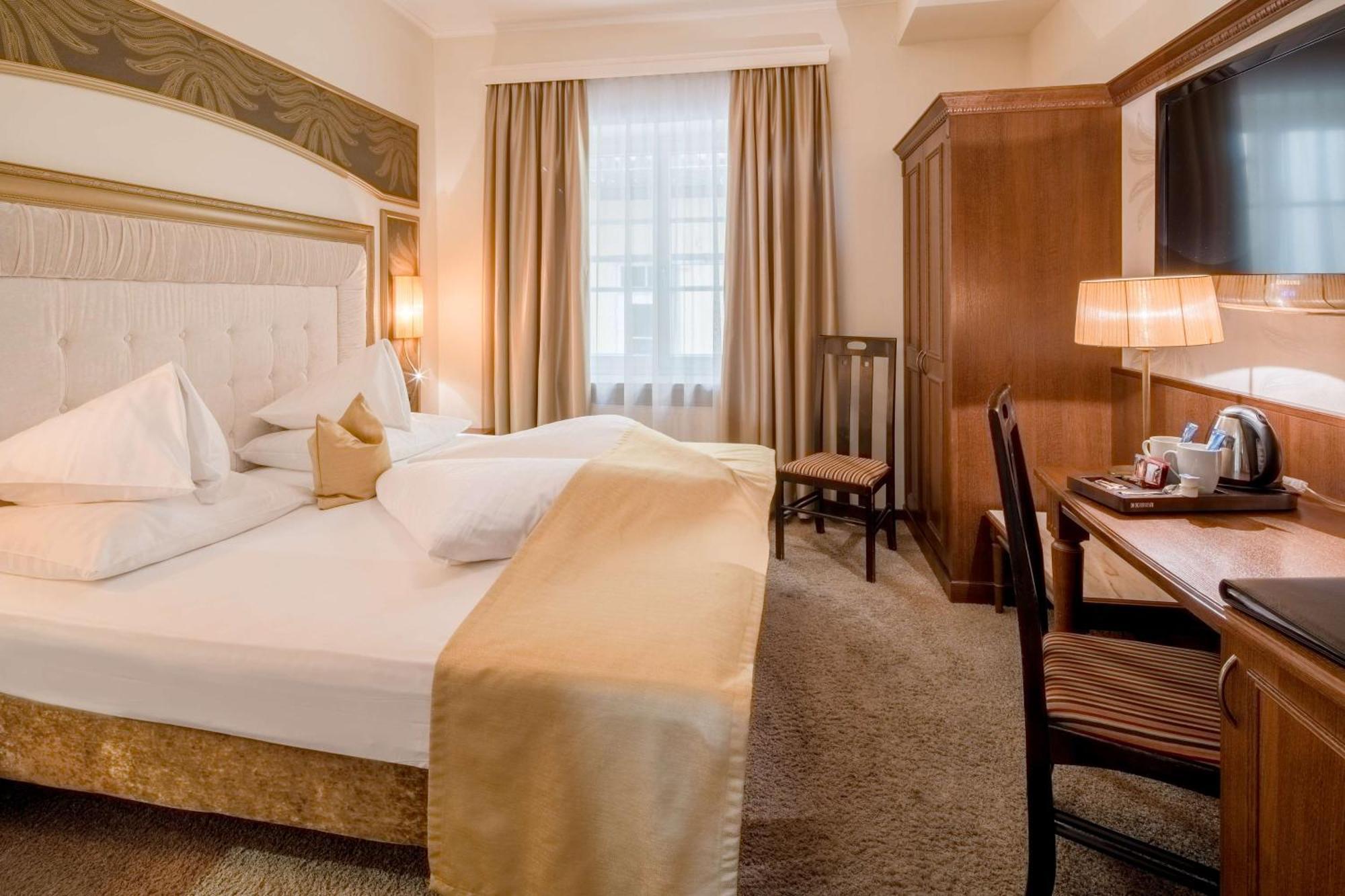 เบสต์ เวสเทิร์น พลัส โฮเทล โกลเดเนอร์ แอดเลอร์ อินส์บรูค Hotel อินส์บรุค ภายนอก รูปภาพ