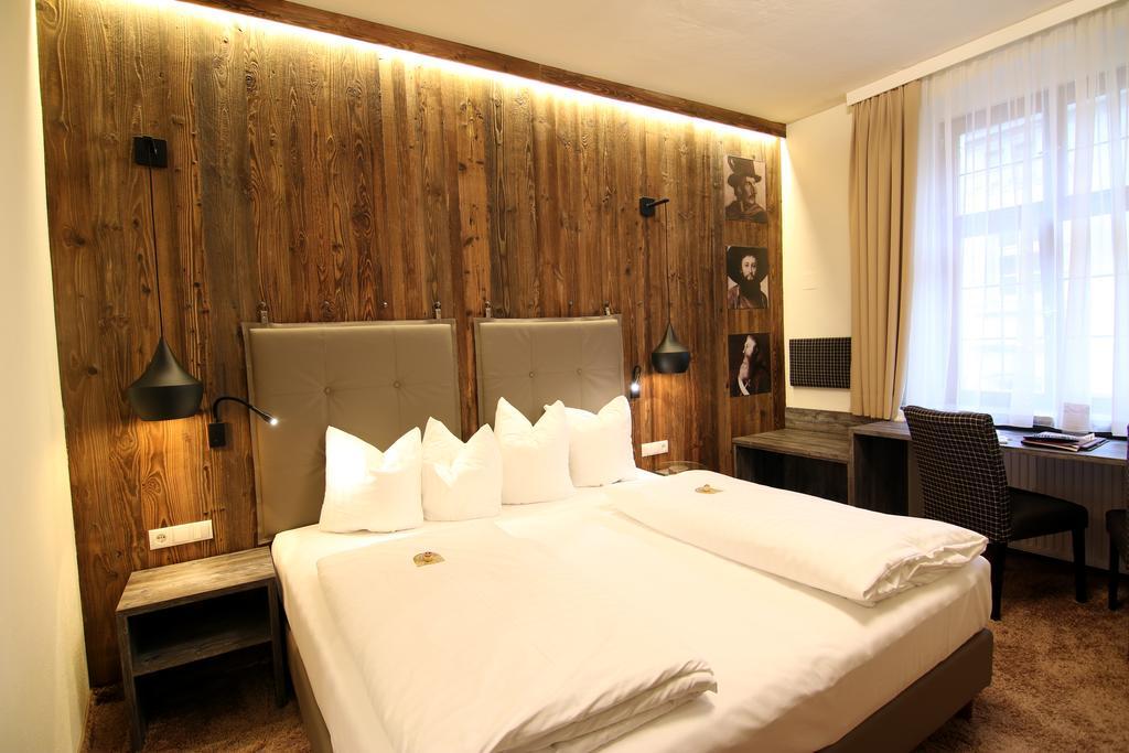 เบสต์ เวสเทิร์น พลัส โฮเทล โกลเดเนอร์ แอดเลอร์ อินส์บรูค Hotel อินส์บรุค ภายนอก รูปภาพ