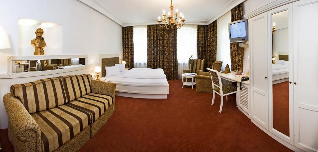 เบสต์ เวสเทิร์น พลัส โฮเทล โกลเดเนอร์ แอดเลอร์ อินส์บรูค Hotel อินส์บรุค ภายนอก รูปภาพ